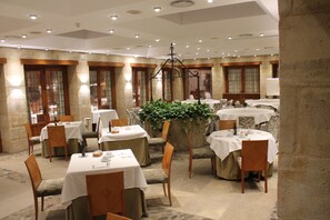 Daily buffet breakfast (EUR 20 per person)