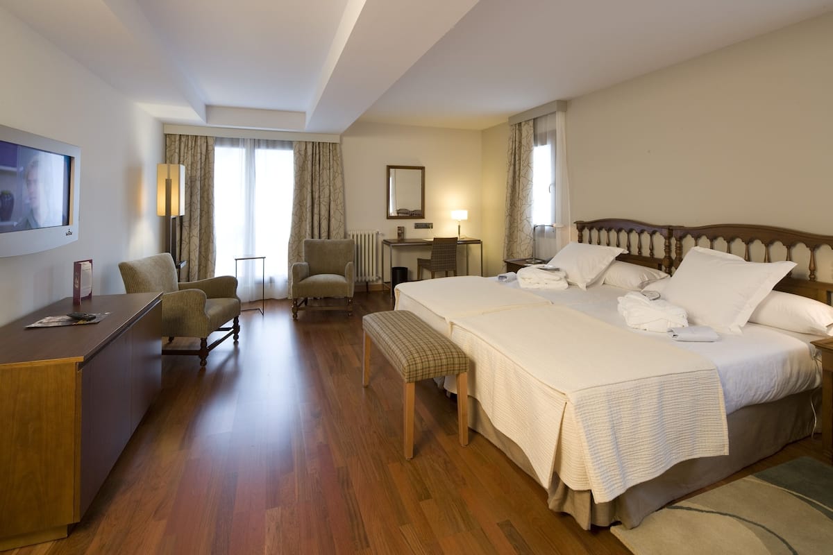 standard twin room | view from room