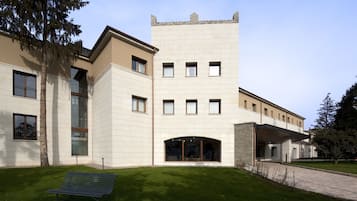 Esterni