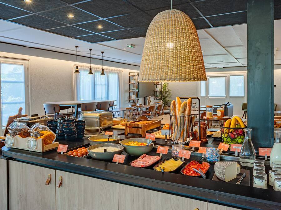 Daily continental breakfast for a fee