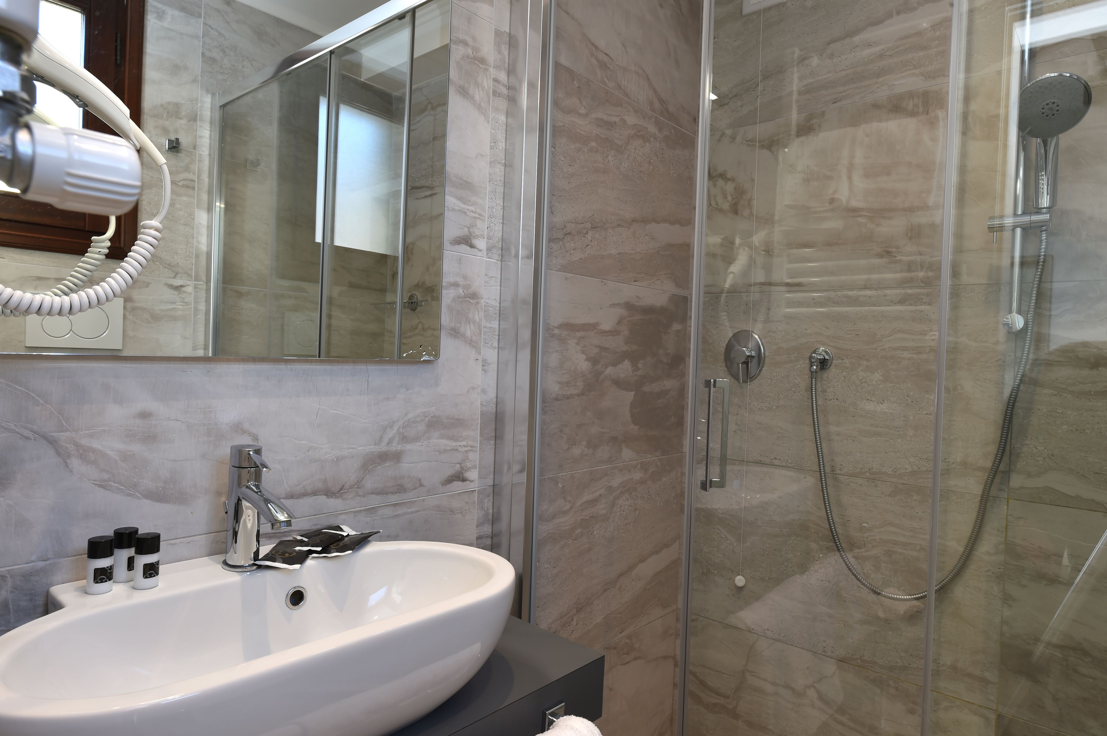 Photo - Hotel Villa Rosa