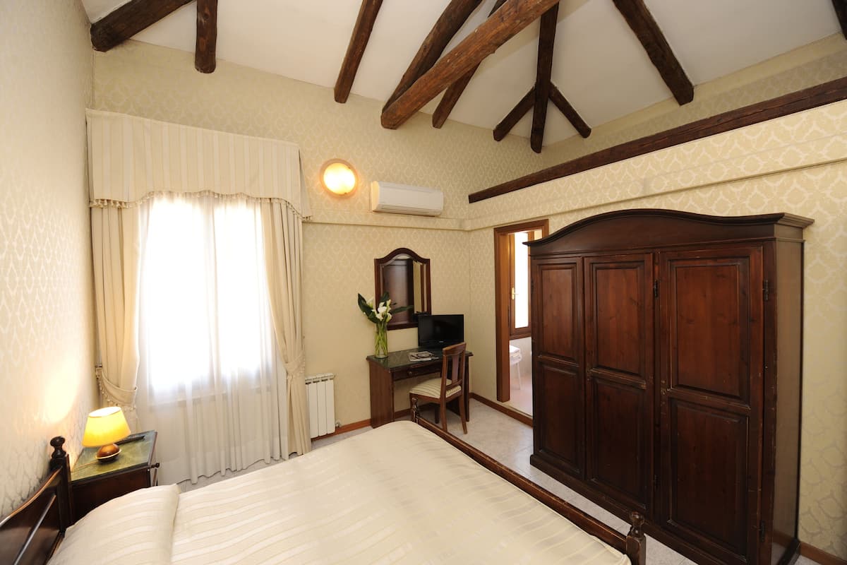 Down duvets, in-room safe, free cots/infant beds, free WiFi