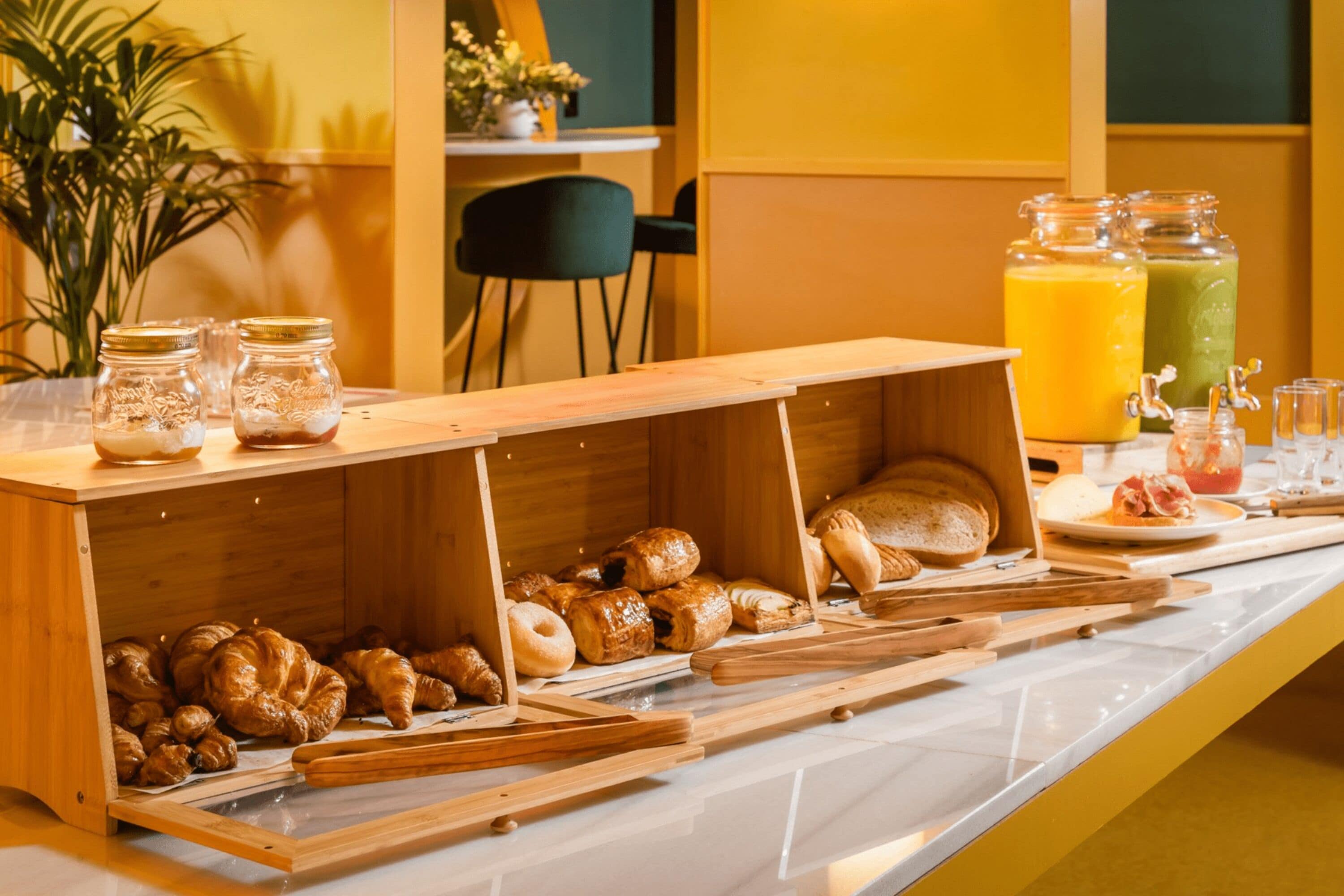 Daily buffet breakfast (EUR 15 per person)
