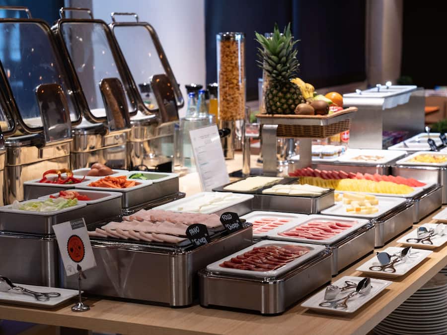 Daily buffet breakfast (EUR 16 per person)