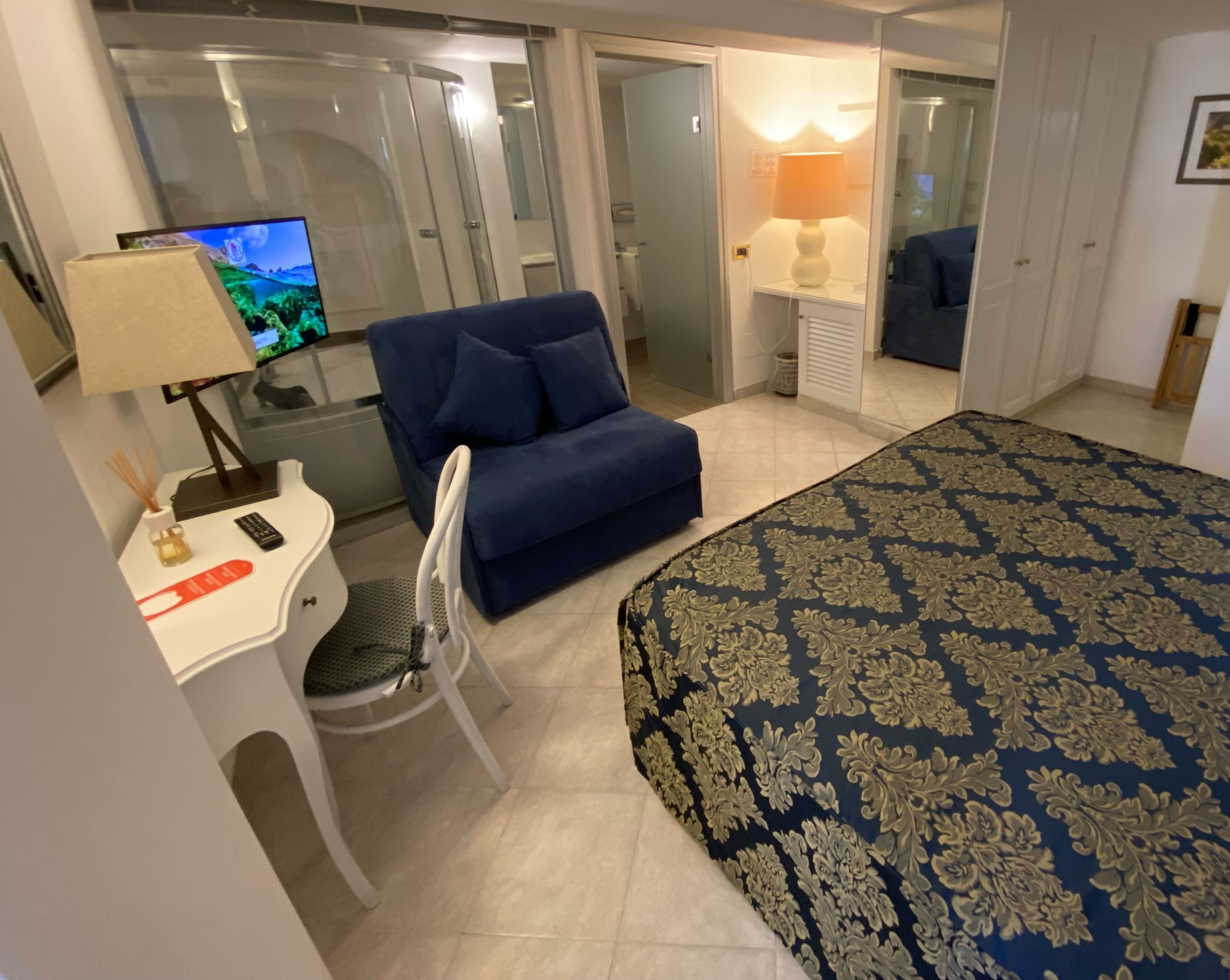 comfort duplex, 2 bedrooms | 1 bedroom, egyptian cotton sheets, premium bedding, select comfort beds