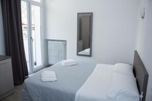 Cots/infant beds, free WiFi, bed sheets - Hotel Stella Polare (Rimini)