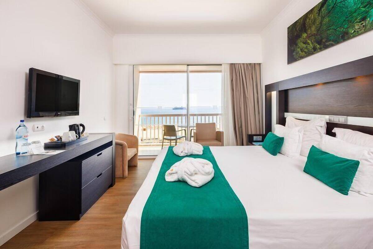 Premium Double or Twin Room, Balcony, Sea View | Hypo-allergenic bedding available, minibar, in-room safe, desk