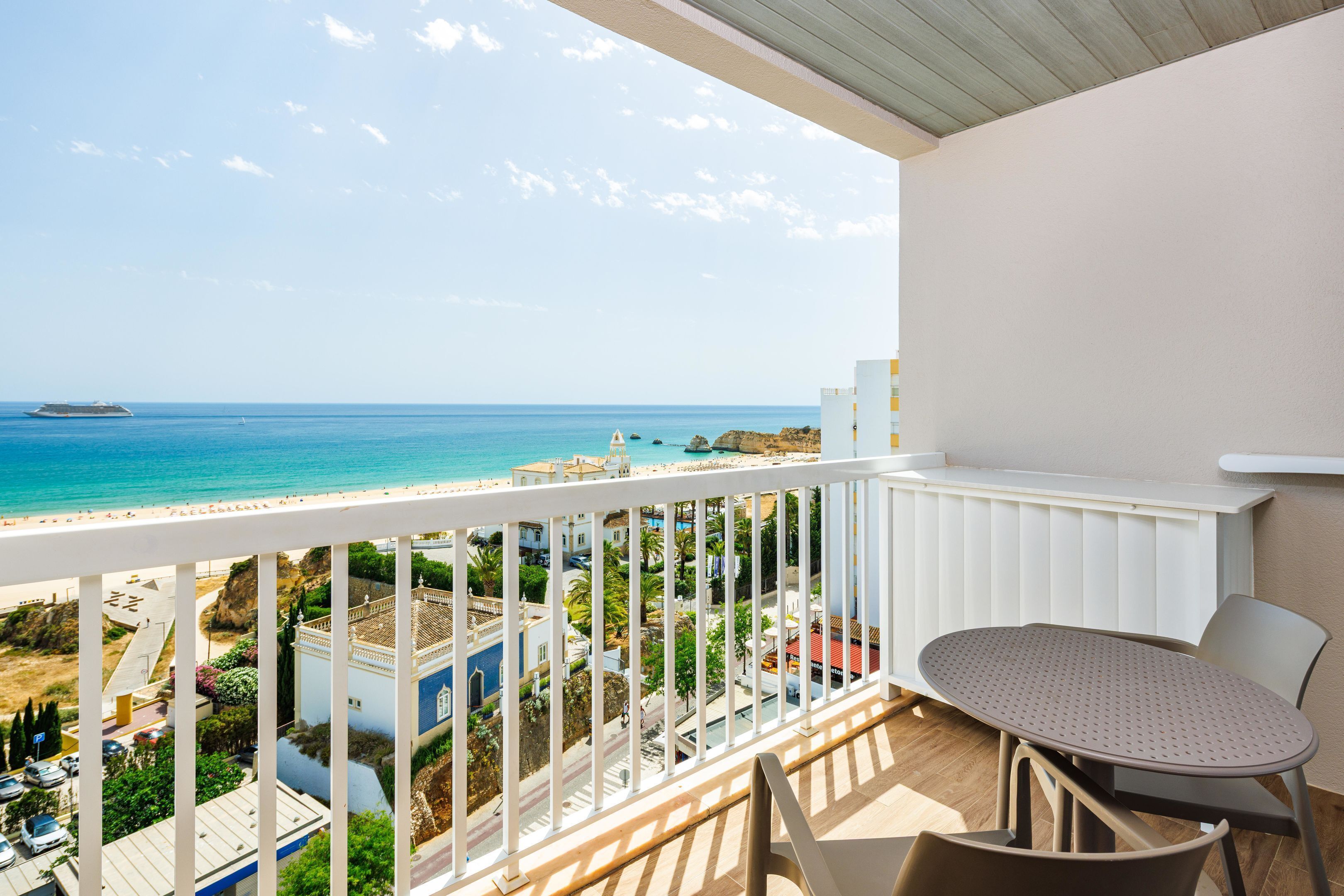 Minibar, in-room safe, desk, laptop workspace