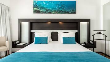 Chambre Premium Double ou avec lits jumeaux, balcon, vue mer | Literie hypoallergénique, minibar, coffres-forts dans les chambres