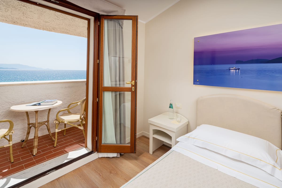Select Comfort beds, minibar, in-room safe, desk