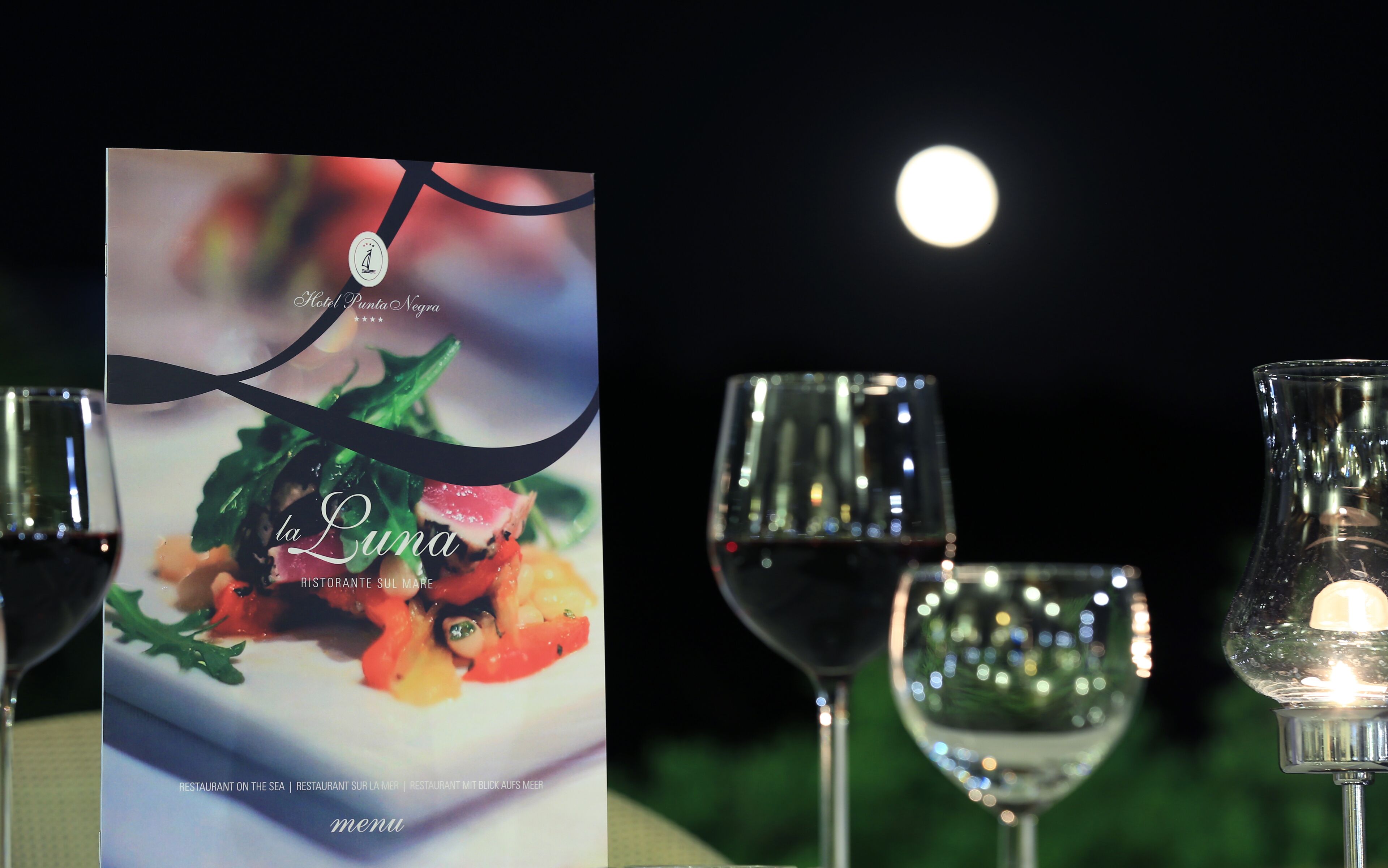 breakfast and dinner served