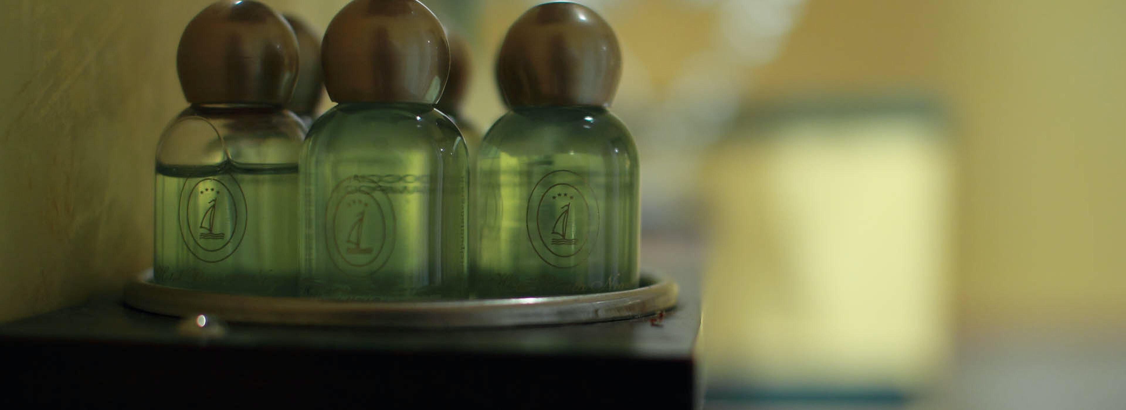 rainfall showerhead, free toiletries, hair dryer, bidet