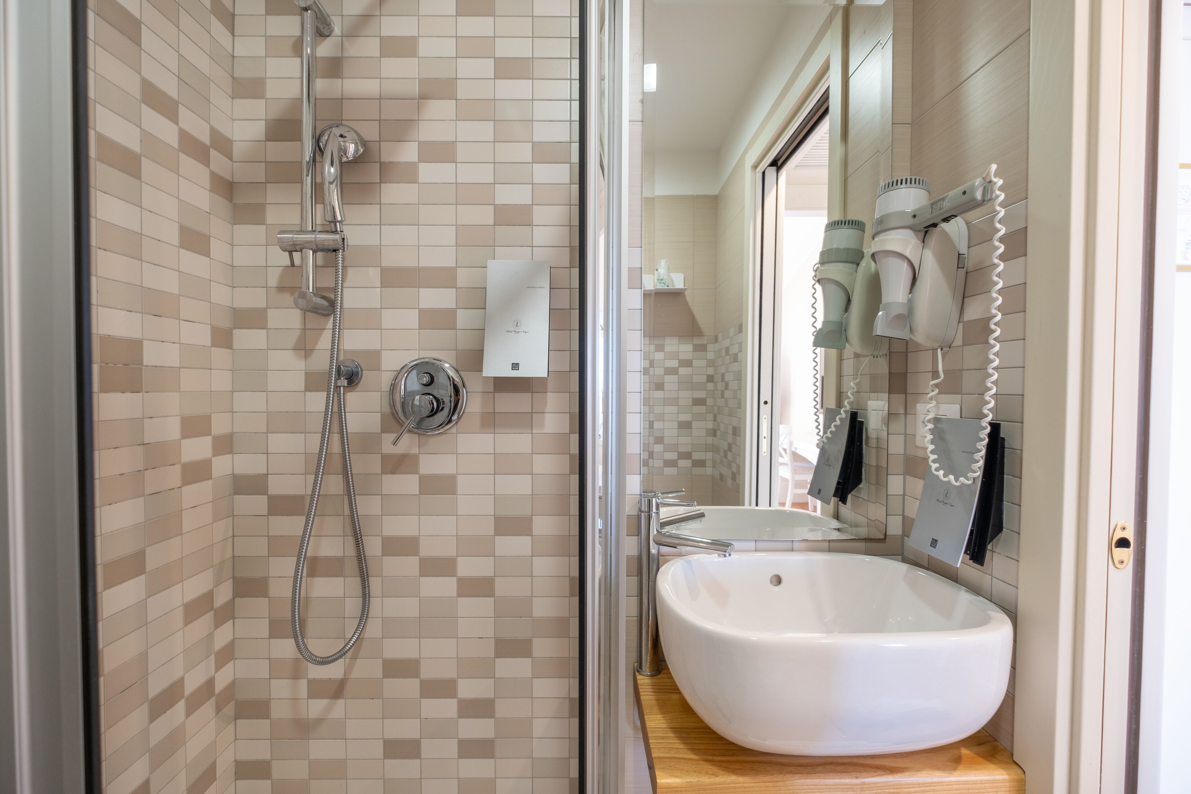 flexible room (room change) | bathroom | rainfall showerhead, free toiletries, hair dryer, bidet