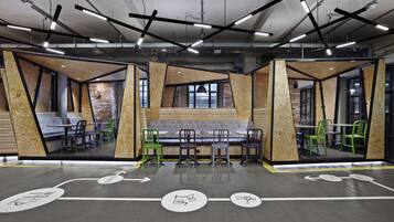 Daily buffet breakfast (GBP 7.90 per person)