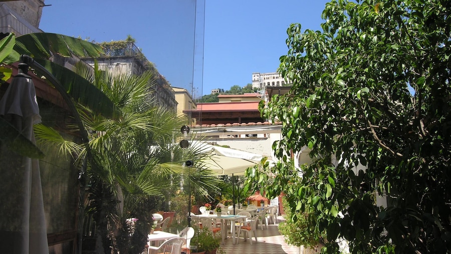 Toledo Hotel