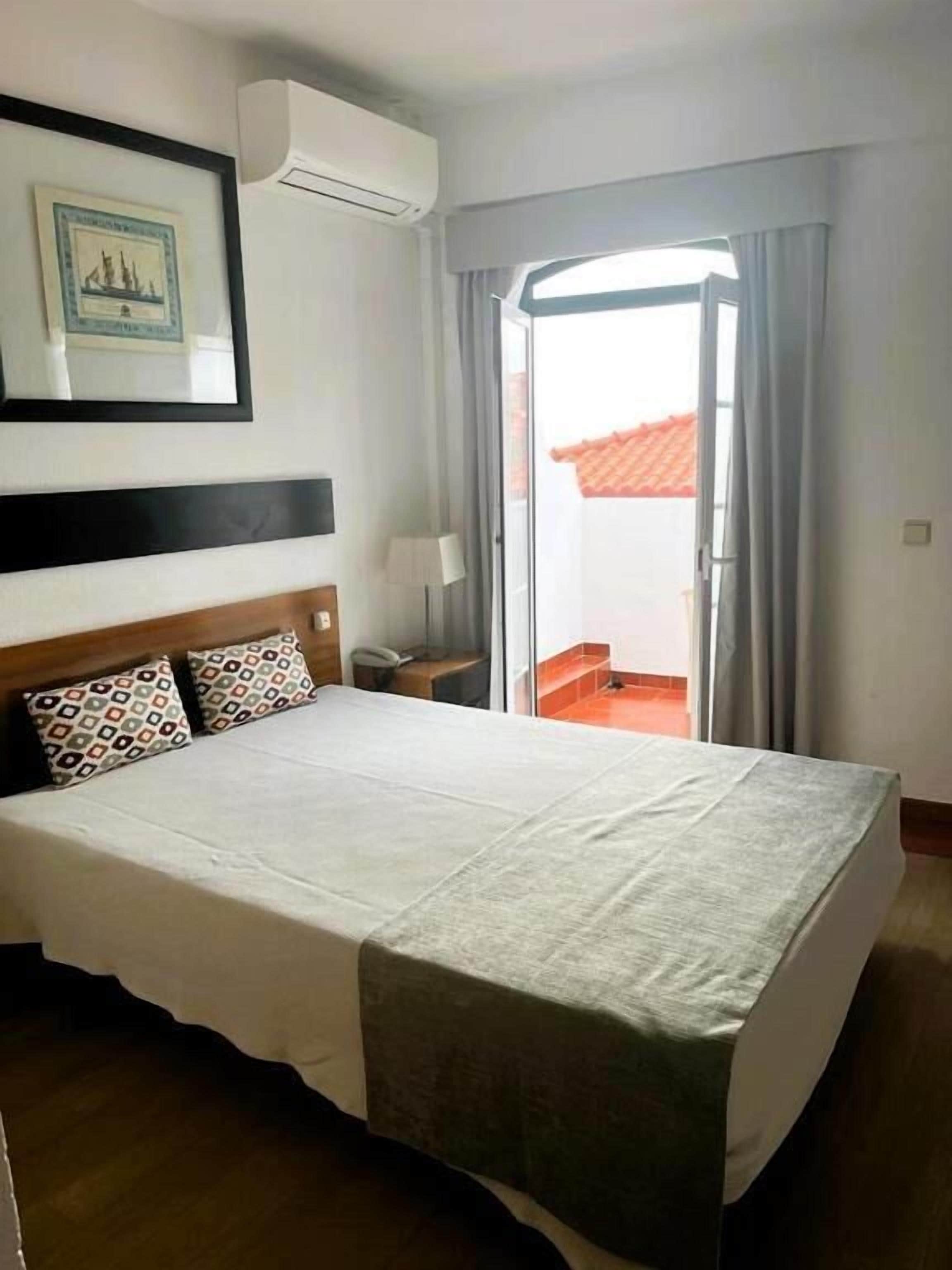 superior double room | free wifi, bed sheets
