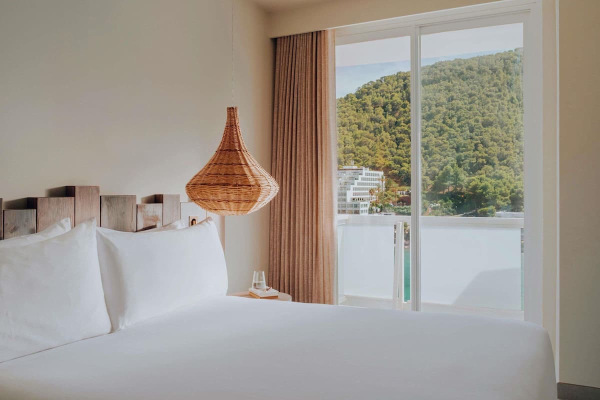 Literie de qualité supérieure, minibar, coffres-forts dans les chambres