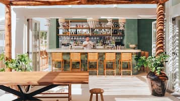 4 restauranter, middag serveres