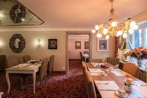 Daily buffet breakfast (EUR 17 per person)