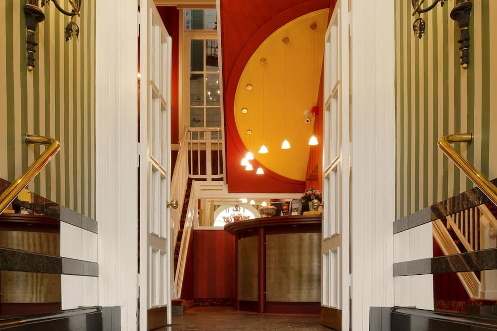 Hotel City House