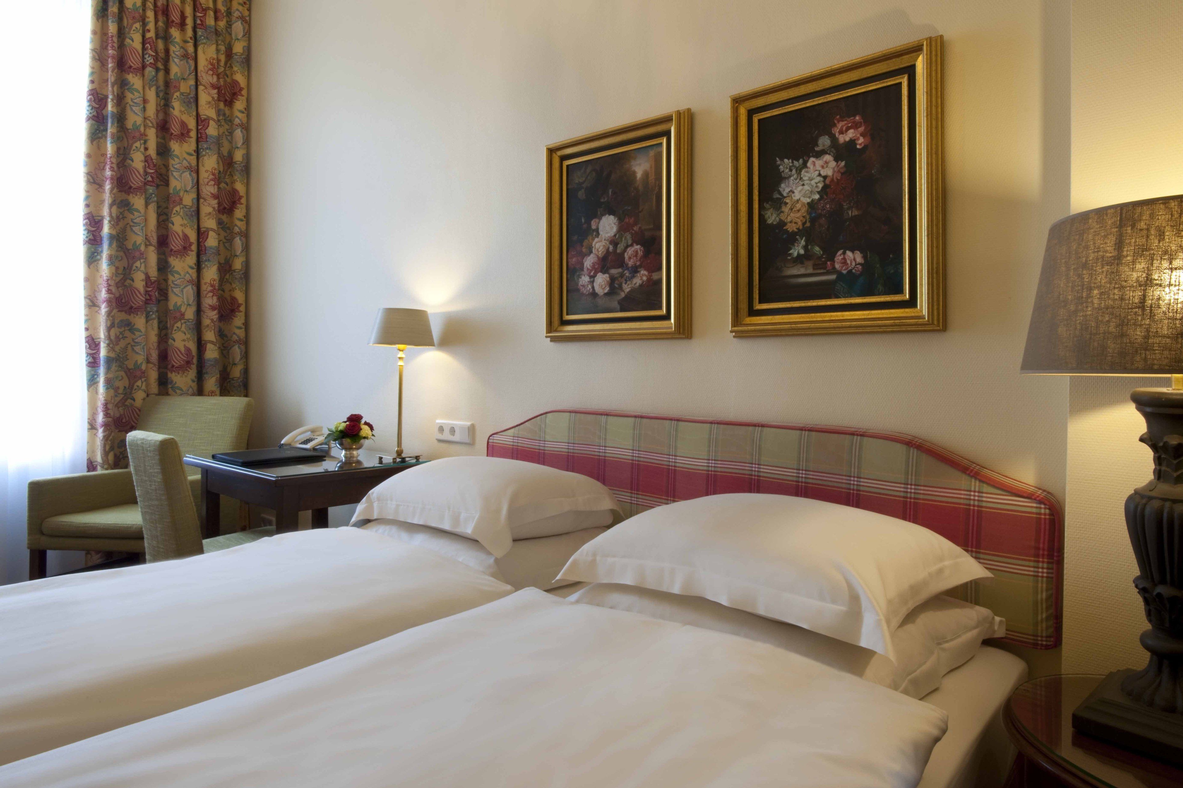 double room (with sofa bed) | hypo-allergenic bedding, minibar, in-room safe, individually decorated