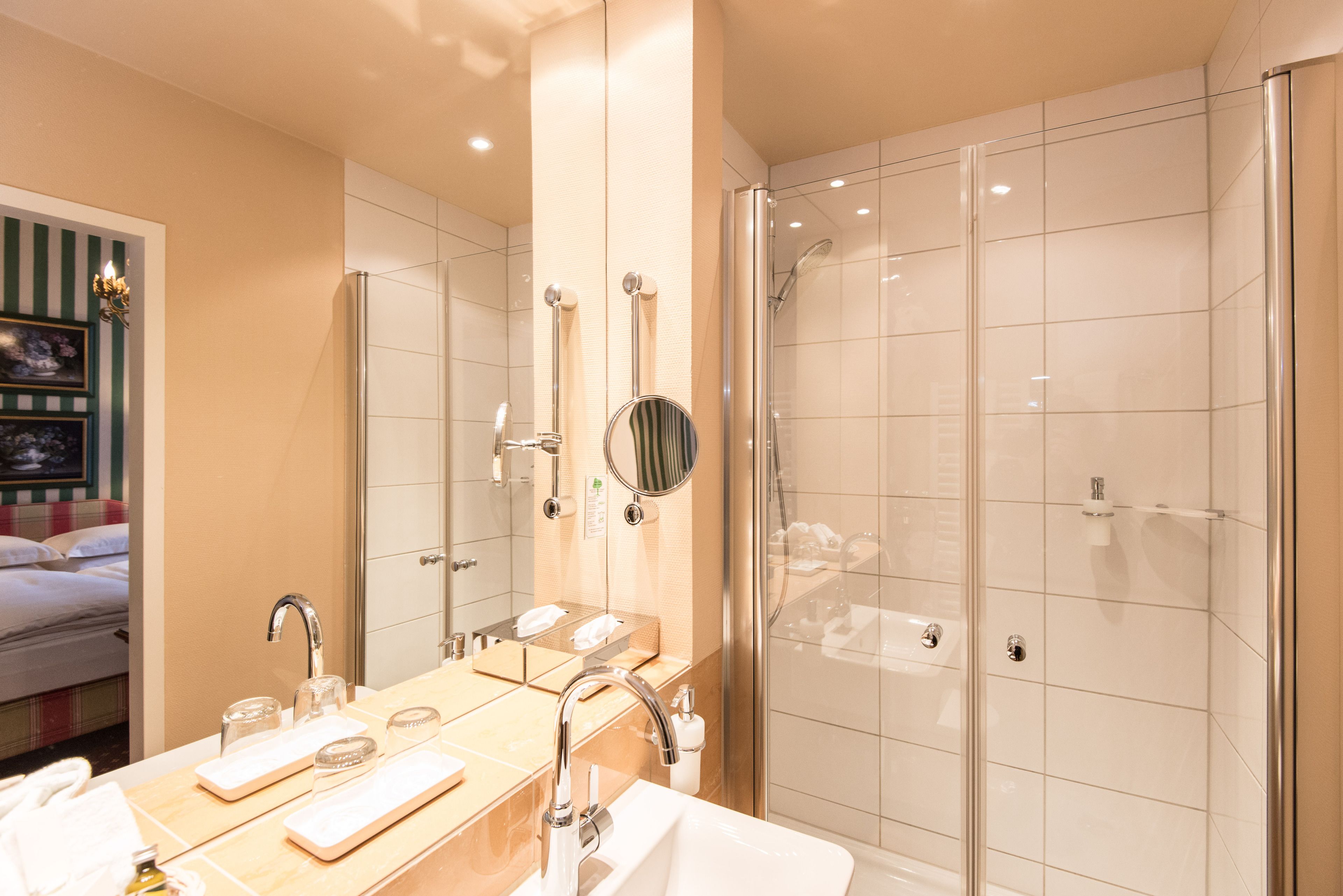 double room | bathroom | combined shower/bathtub, hair dryer, towels