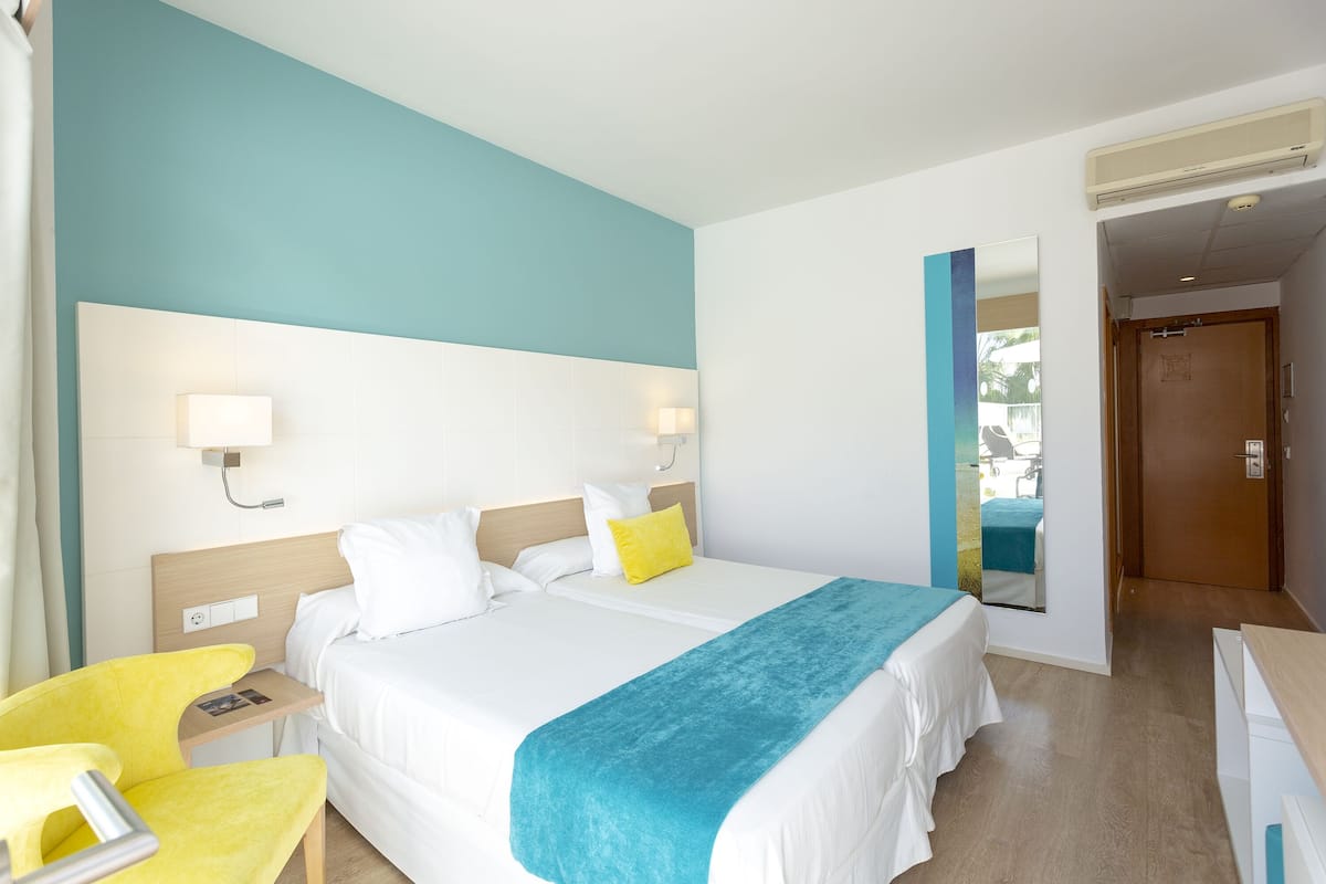 1 habitación, minibar, escritorio y insonorización