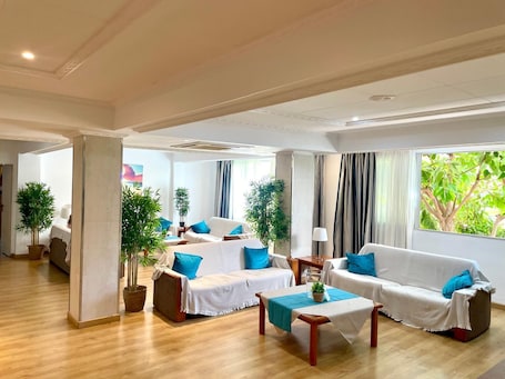 Lobby. Hotel Selva Arenal