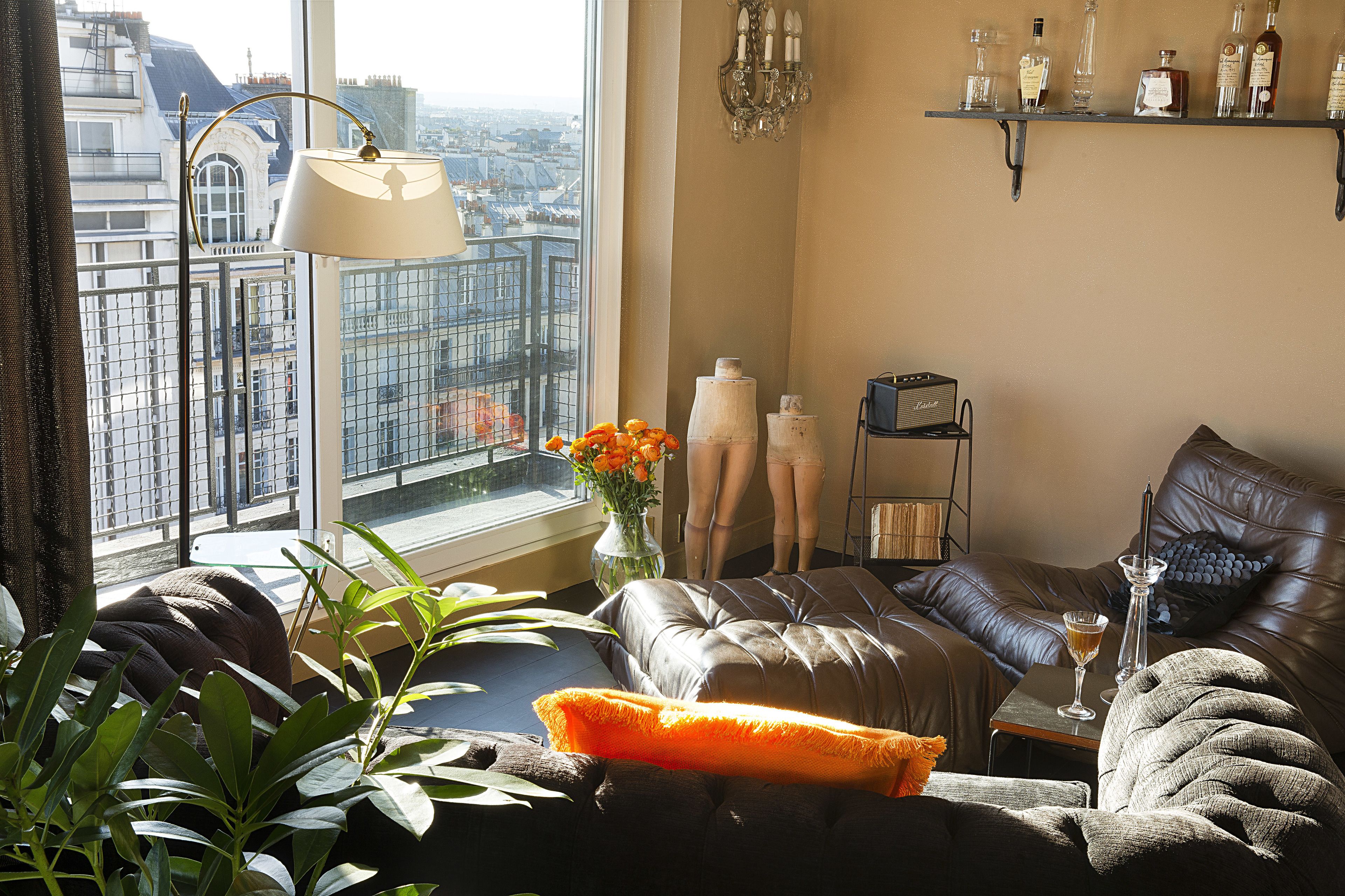 suite (prestige) | living room | lcd tv