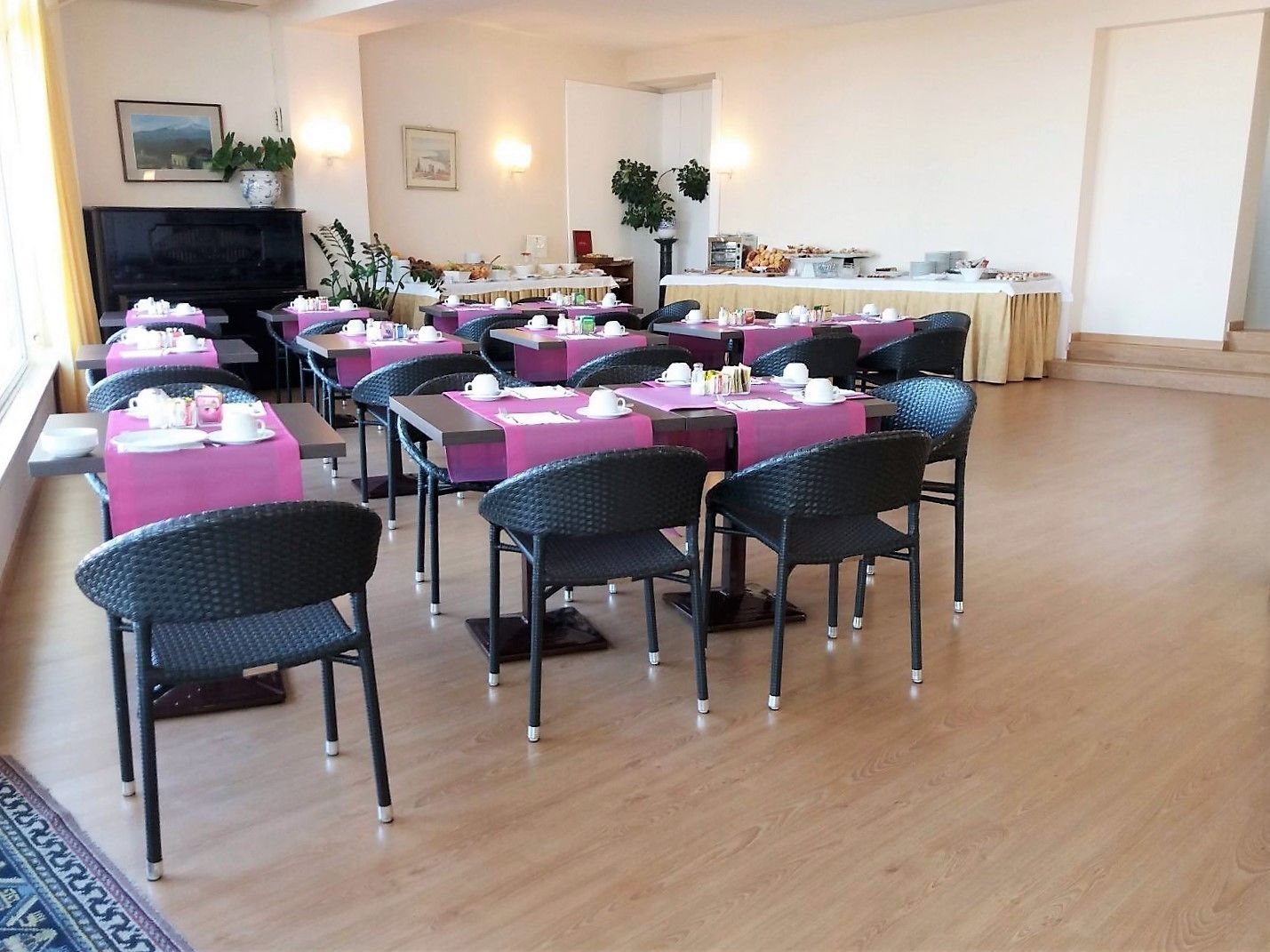 daily continental breakfast (eur 14 per person)