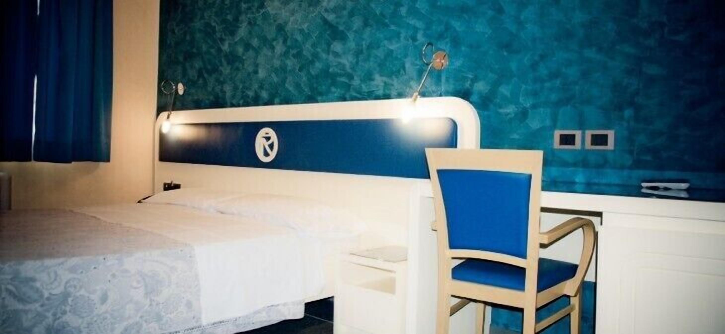 minibar, in-room safe, desk, blackout curtains