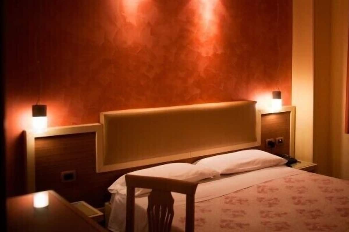 Minibar, in-room safe, desk, blackout drapes