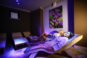 Couples treatment room(s), sauna, steam room, Turkish bath/hammam