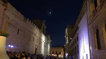 Tempat makan outdoor