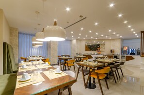 Restaurant - Hotel Duas Nacoes (Lisbon)