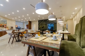 Restaurant - Hotel Duas Nacoes (Lisbon)