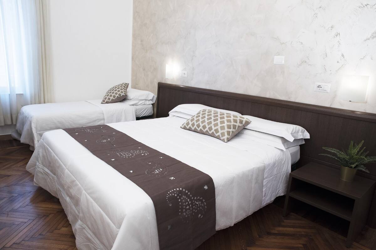 In-room safe, desk, soundproofing, iron/ironing board (on request)