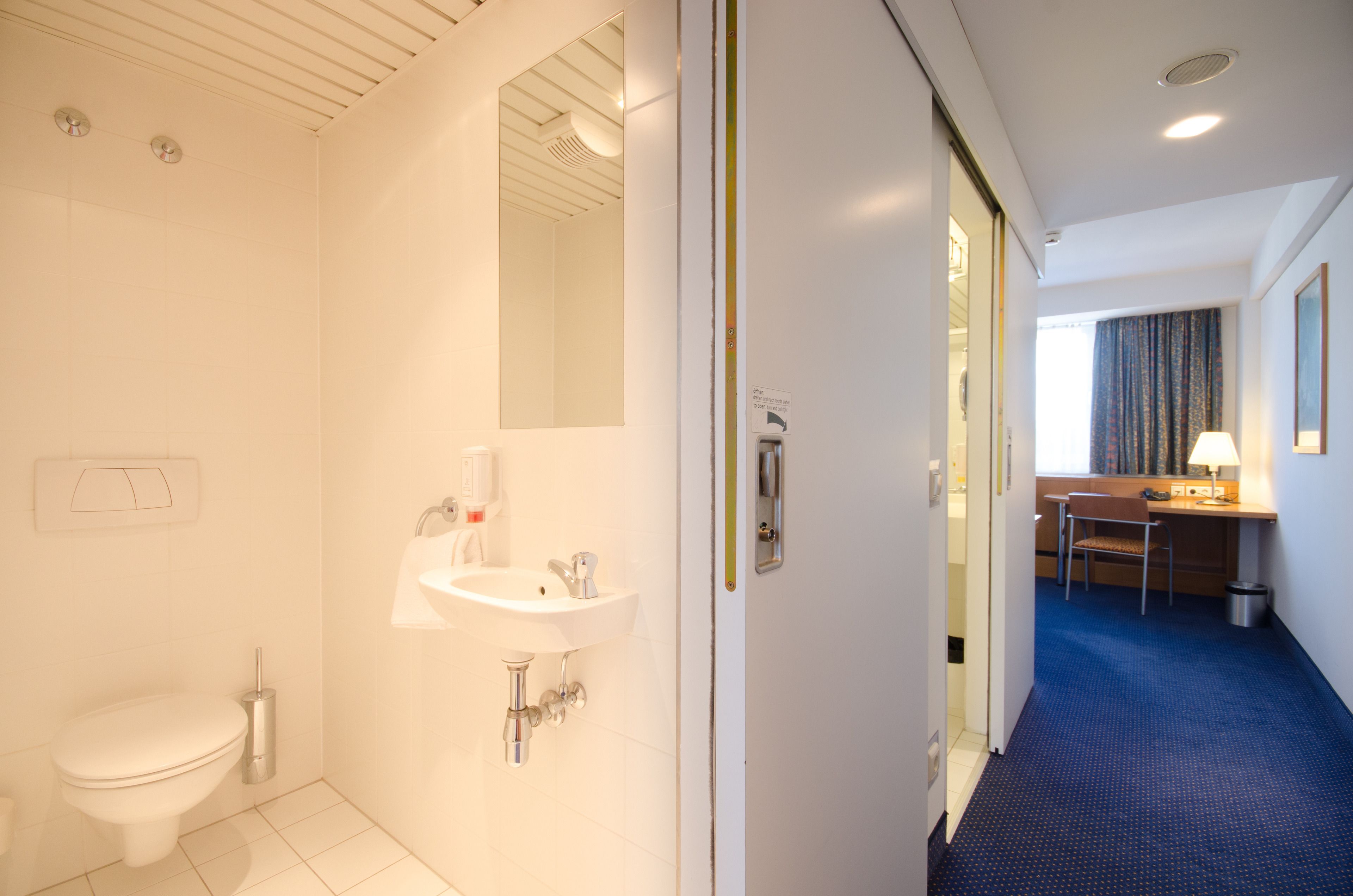 junior suite | 1 bedroom, premium bedding, minibar, in-room safe