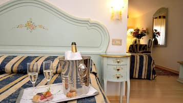 Superior Double or Twin Room | Minibar, in-room safe, free WiFi, bed sheets