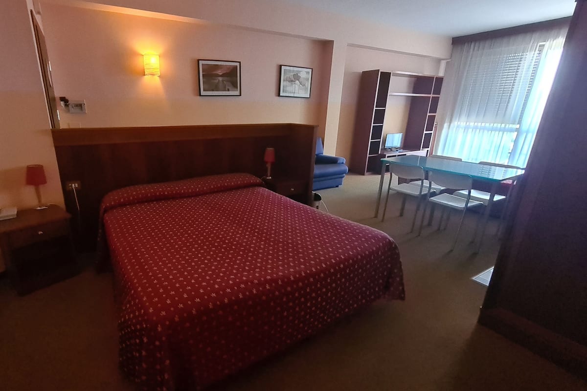 Basic Triple Room, Ensuite | 1 bedroom