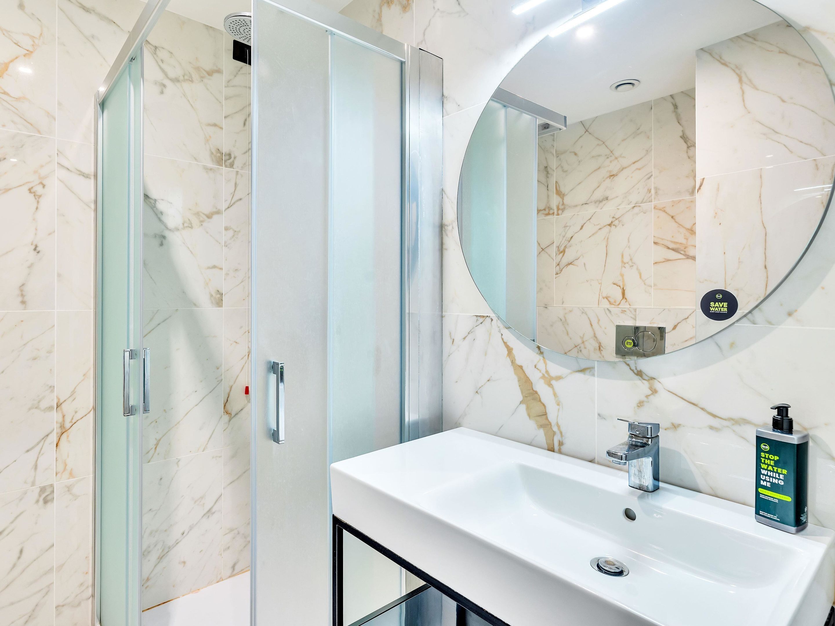 Photo - B&B Hotel Milano Aosta