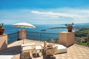 Outdoor pool, pool umbrellas, pool loungers