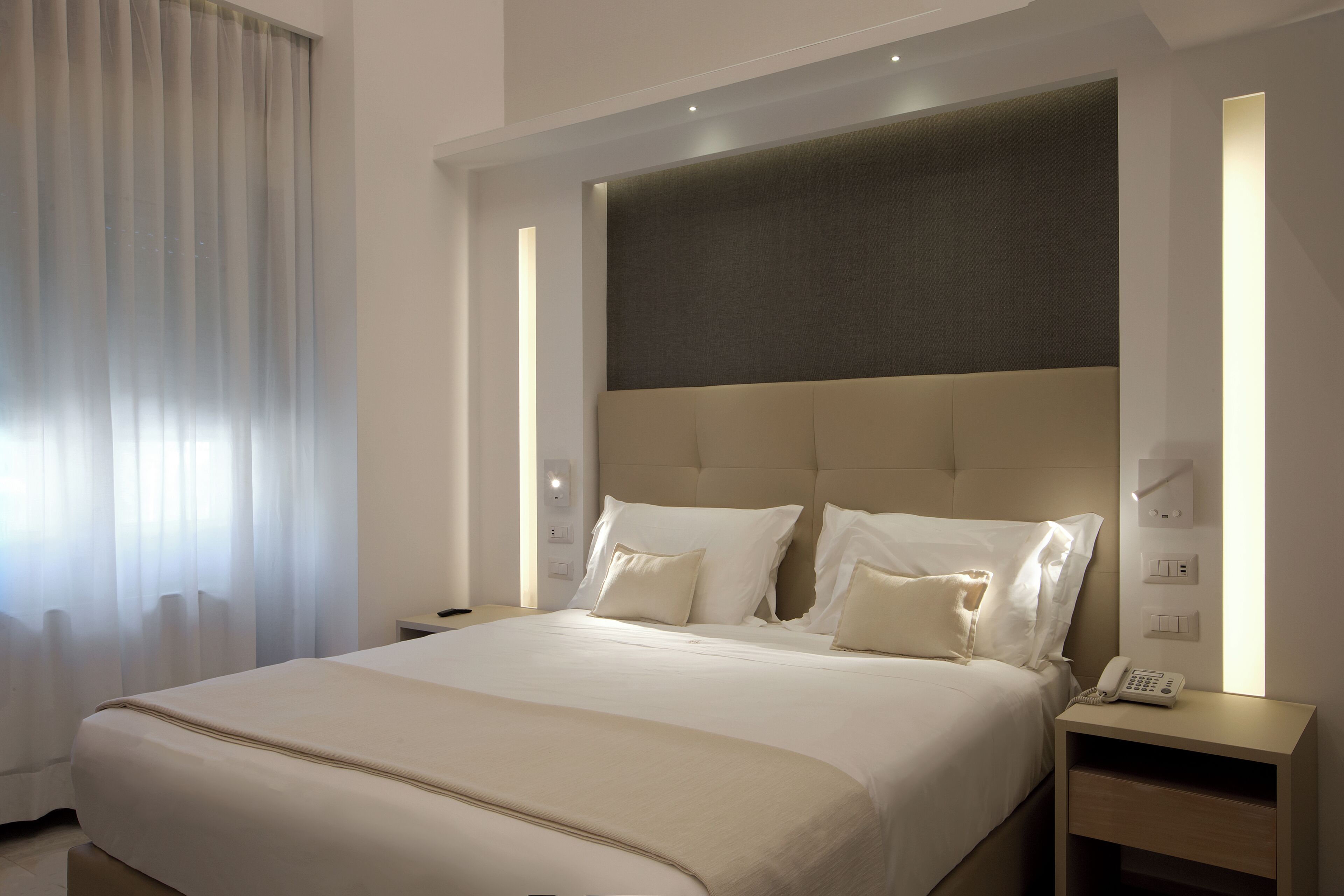 deluxe duplex | 2 bedrooms, premium bedding, down duvets, minibar