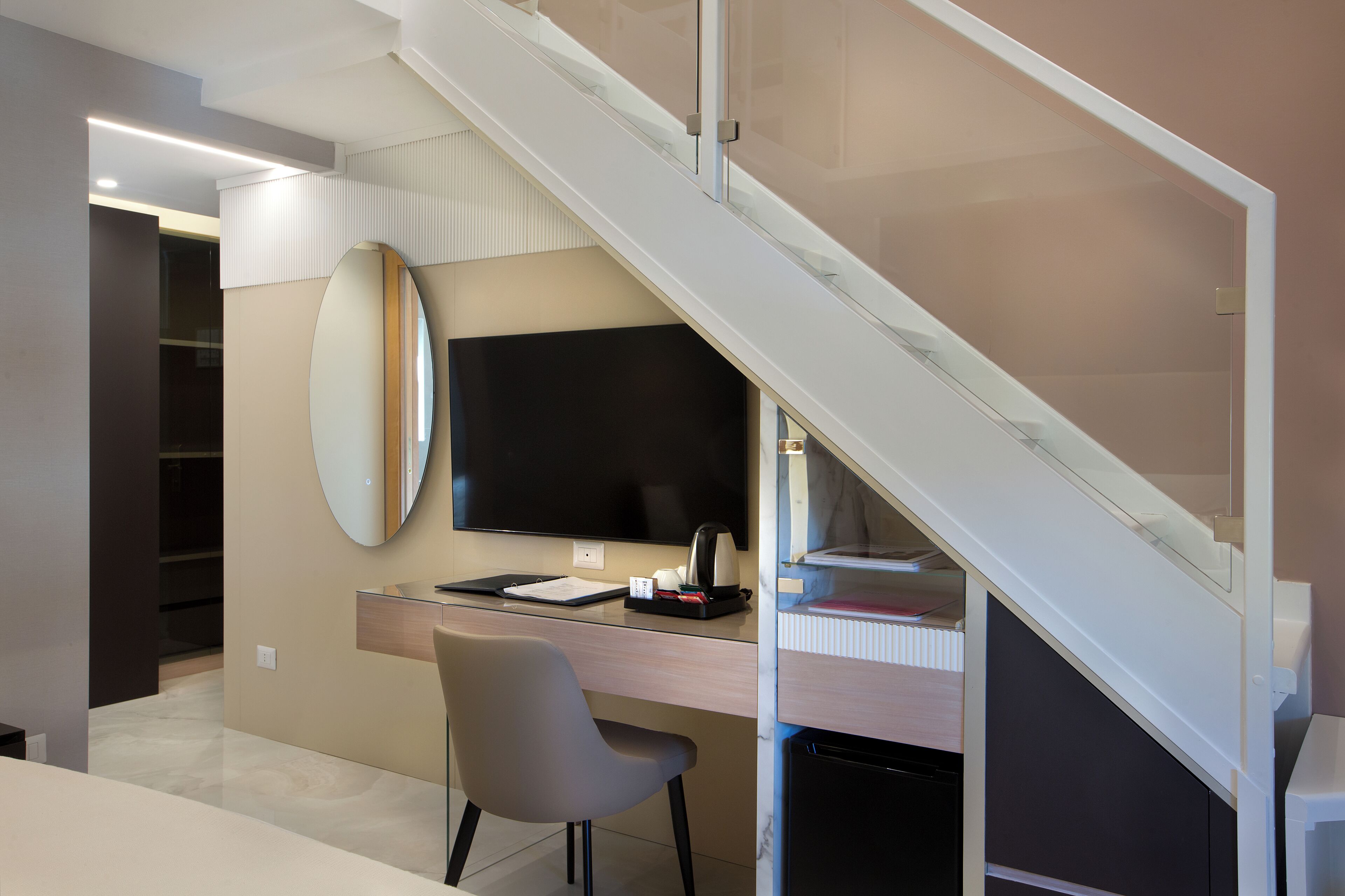 deluxe duplex | 2 bedrooms, premium bedding, down duvets, minibar