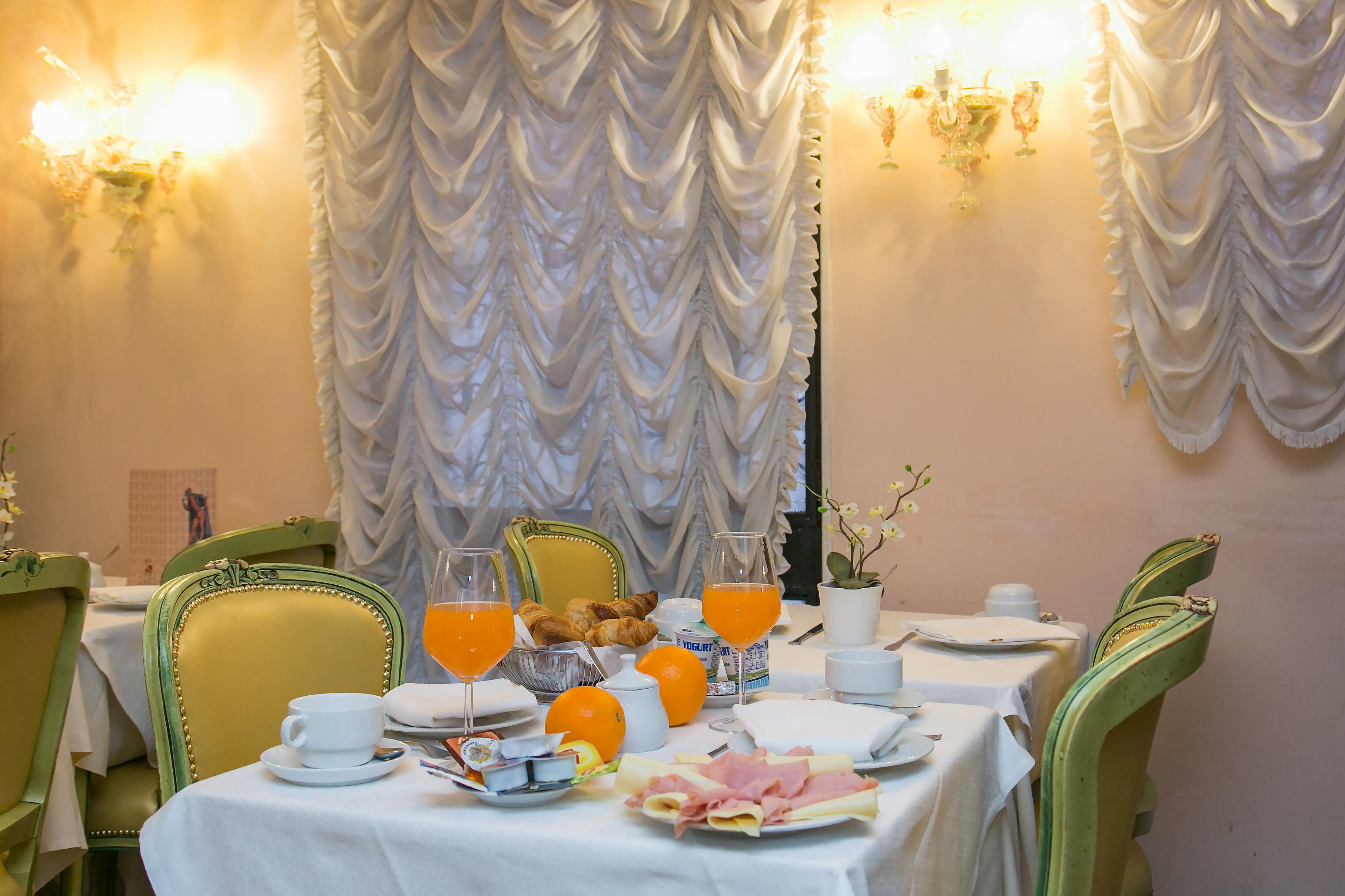 Photo - Hotel Pantalon