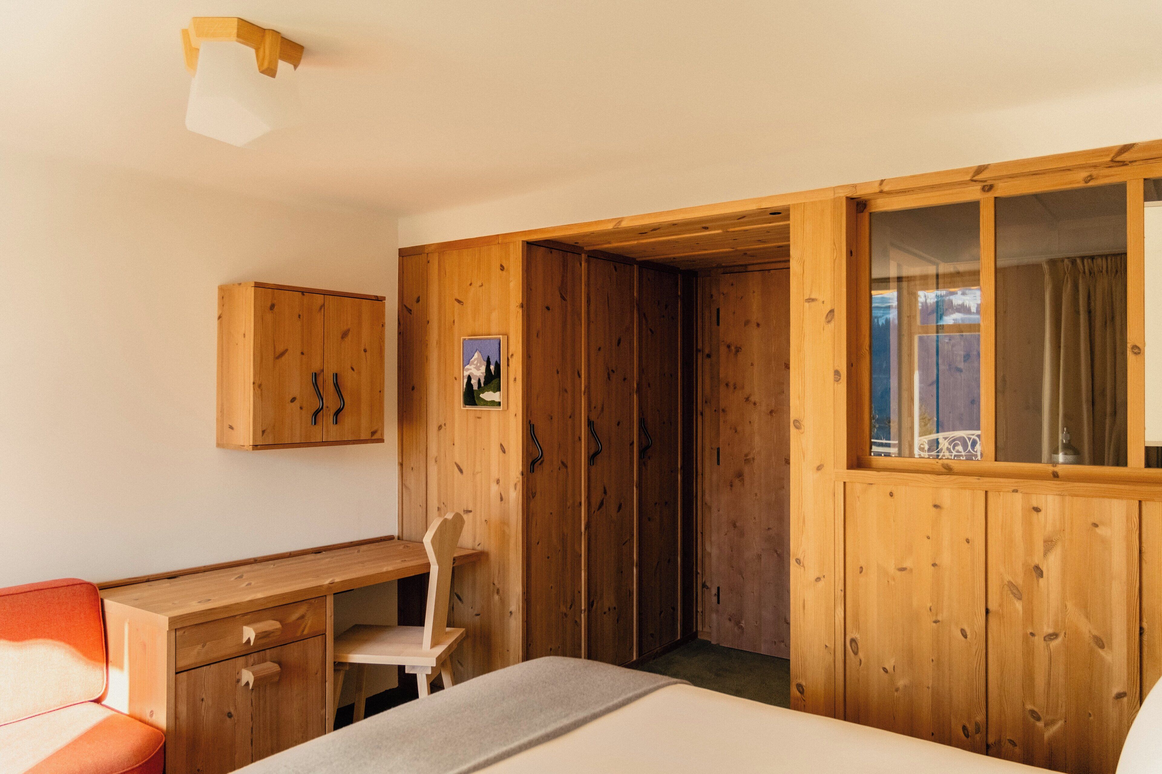 Superior kamer (Jungfrau) | Luxe beddengoed, pillowtop-bedden, een minibar, een kluis op de kamer