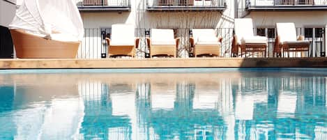 Indoor pool, outdoor pool, sun loungers