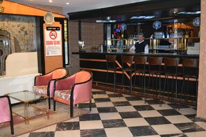 Lobby lounge - Tayhan Hotel (Istanbul)