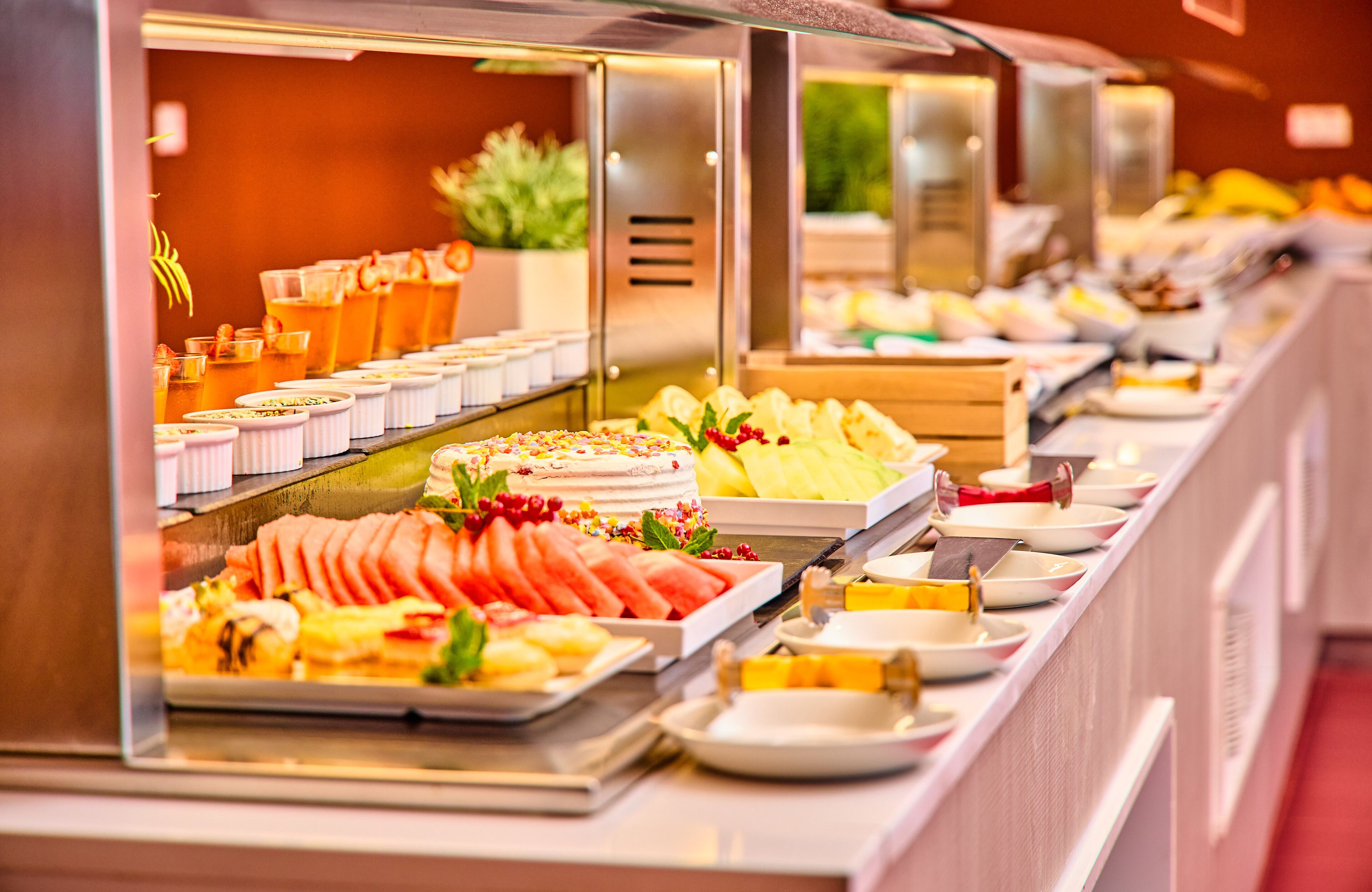 Daily buffet breakfast (EUR 20 per person)