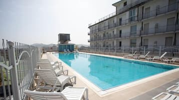 Sun deck